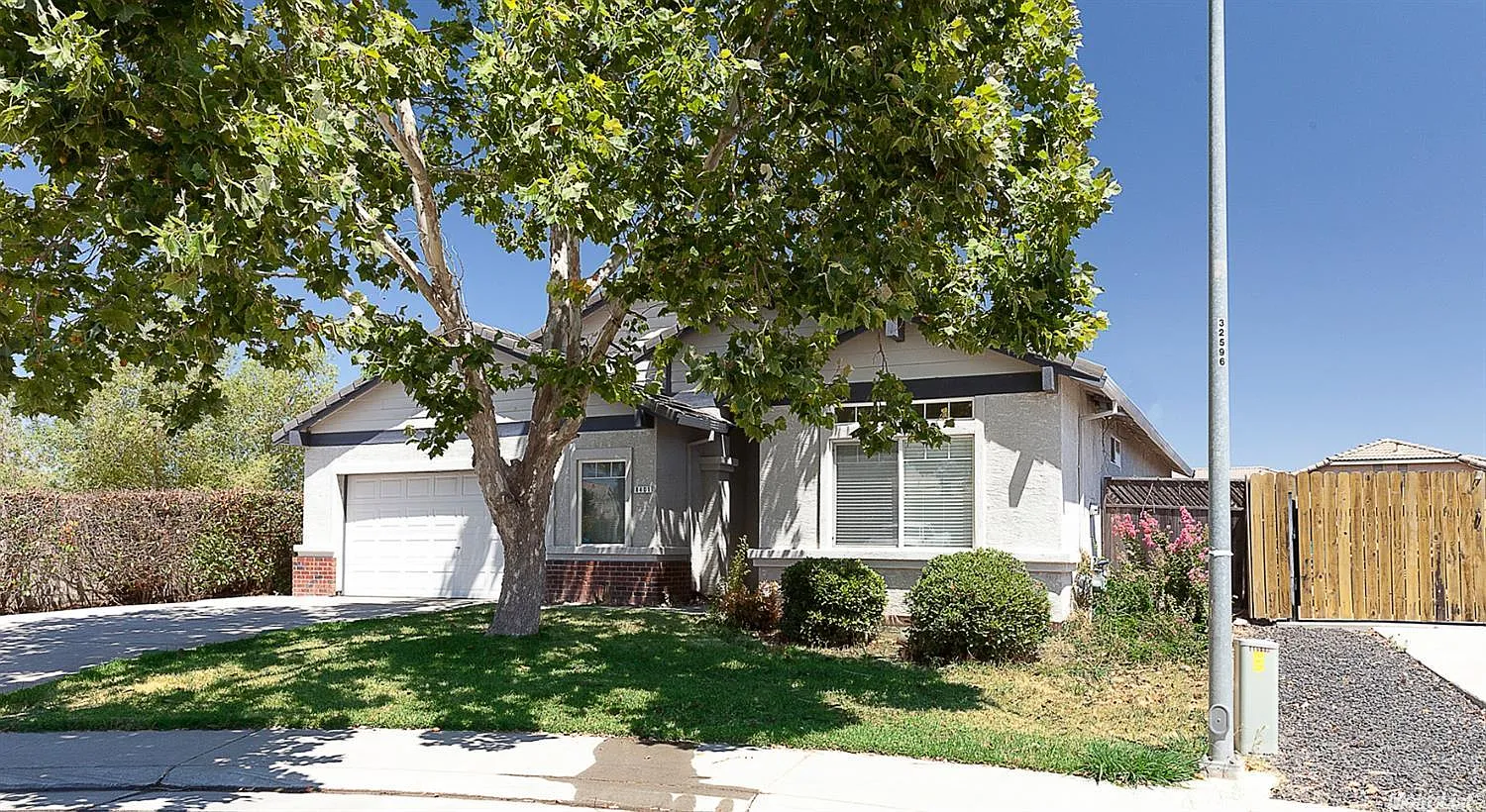 8401 Gentian Ct photo 1