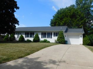836 Kennedy St, Jackson, MI
