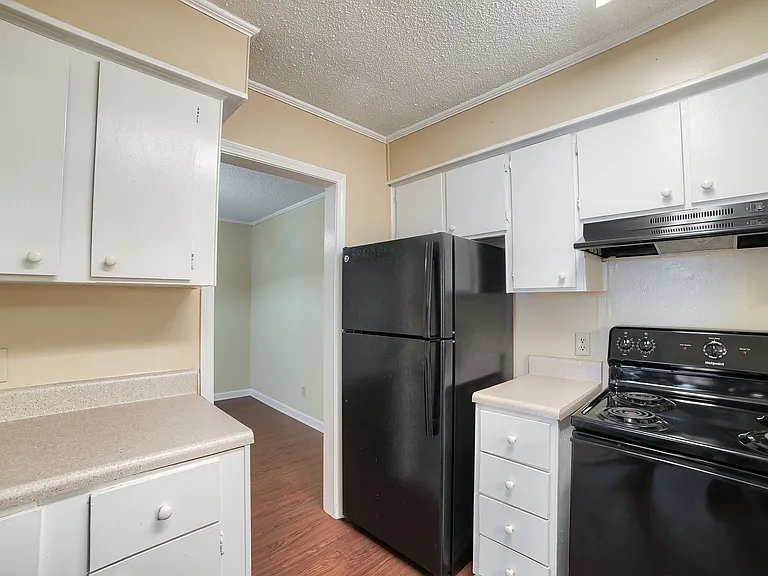 Patriot Place Apartments — Photo 1