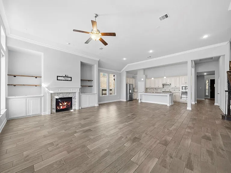 18611 Navarro Branch Dr — Photo 2