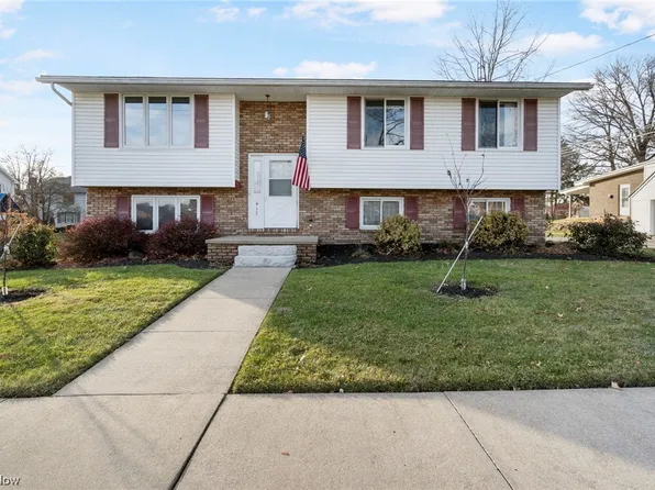 417 Tuscarawas St NE, Navarre, OH 44662
