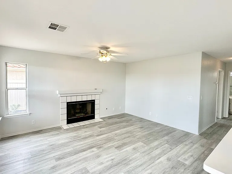 1043 Carryll Park Ct — Photo 13