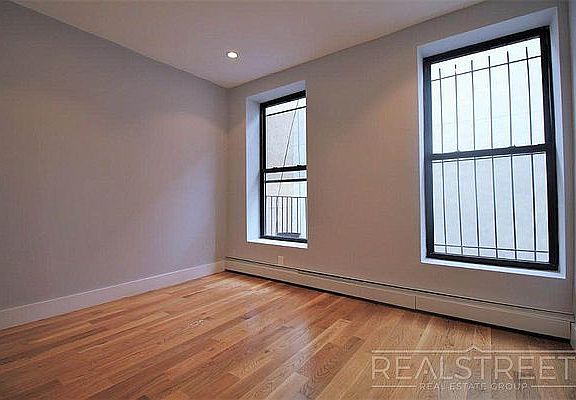 4th image of 491 Tompkins Ave APT 3