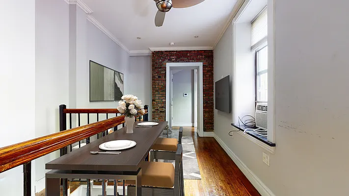 Rented by Bond New York | media 2