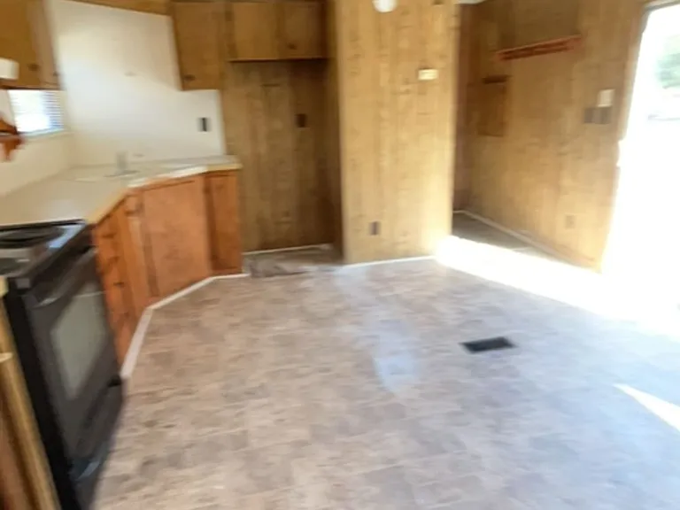 1412 Wells Rd — Photo 8