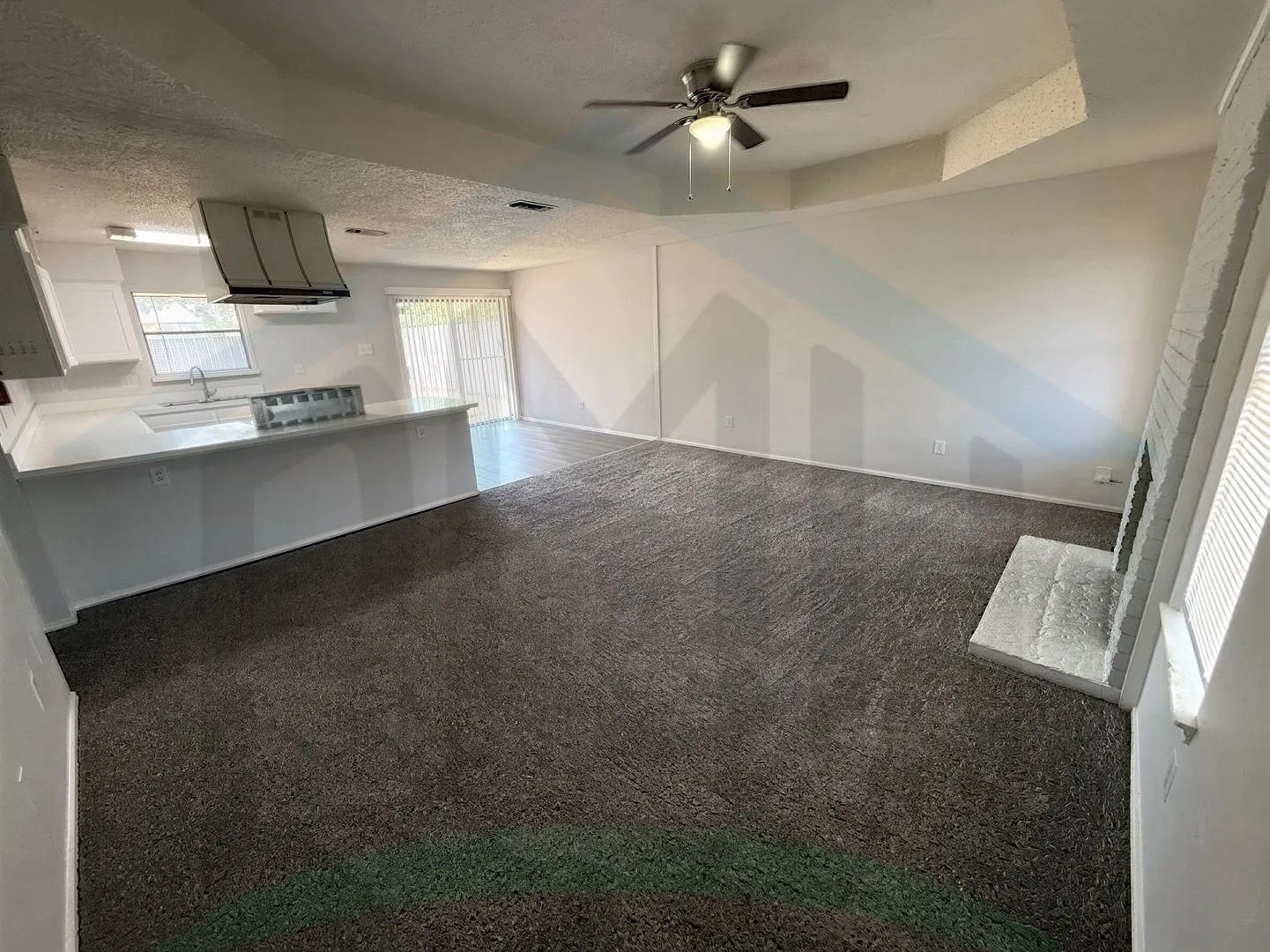 Available Now Nice 2-Bed, 2-Bath Half Duplex In Mansfield — Photo 2