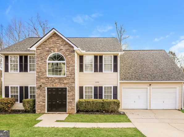 1196 Misty Meadows Ln, Hampton, GA 30228