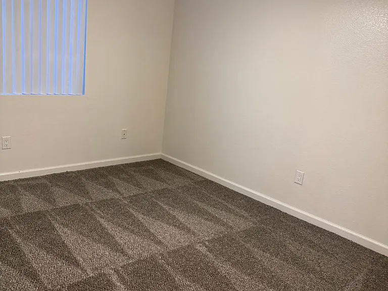 Canyon Club Apartments — Photo 46
