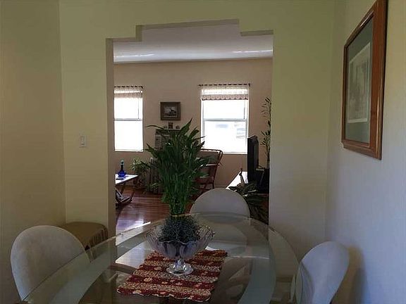 4th image of 510 Santander Ave #510