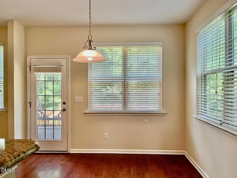 525 Sandy Whispers Pl — Photo 6