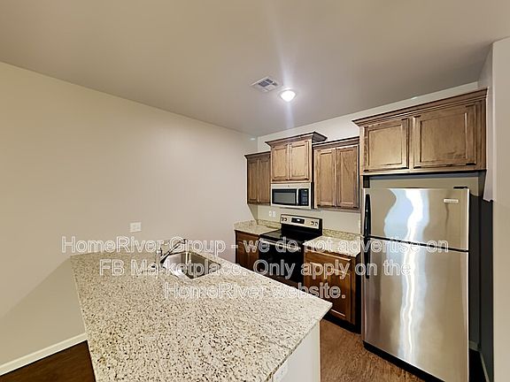 5th image of 4726 Loch Ln