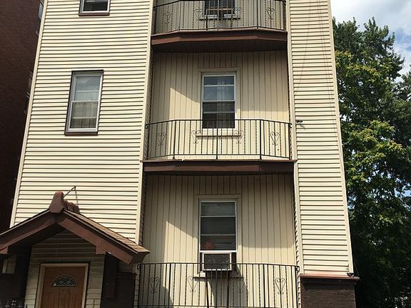 94 Eaton Pl