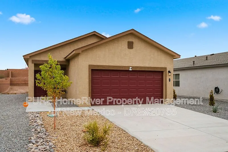 3 bed, 2.0 bath, 1289 sqft, $2,000 — Photo 3
