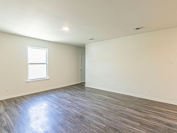 3rd image of 1105 NW 17th Ave