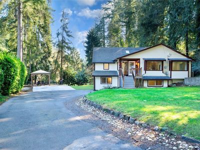 17830 33rd Ave NE, Lake Forest Park, WA, 98155