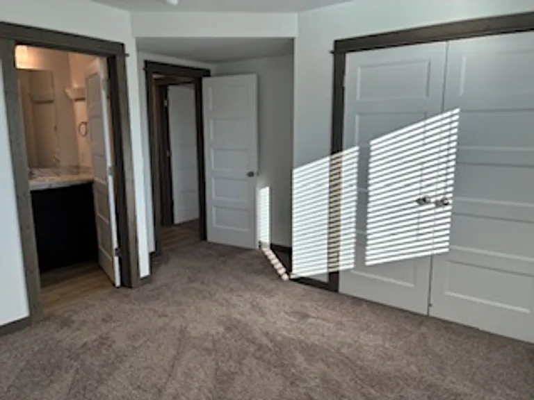1200 Abigail Ln — Photo 18