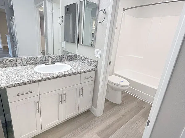 Casa Monterrey Apartments — Photo 10