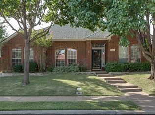 1380 Mustang Dr, Lewisville, TX 75067