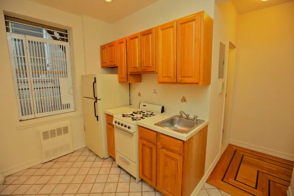 Rented by J & L Holding Corporation | media 12