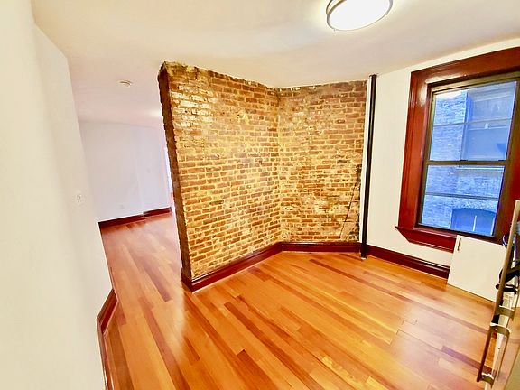 3rd image of 119 E 96th St #15W