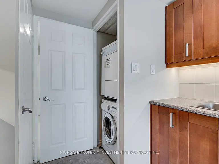195 Saint Patrick St #901B — Photo 13