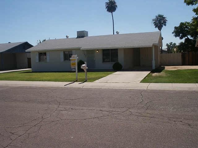 1st image of 3629 W Sunnyside Drive