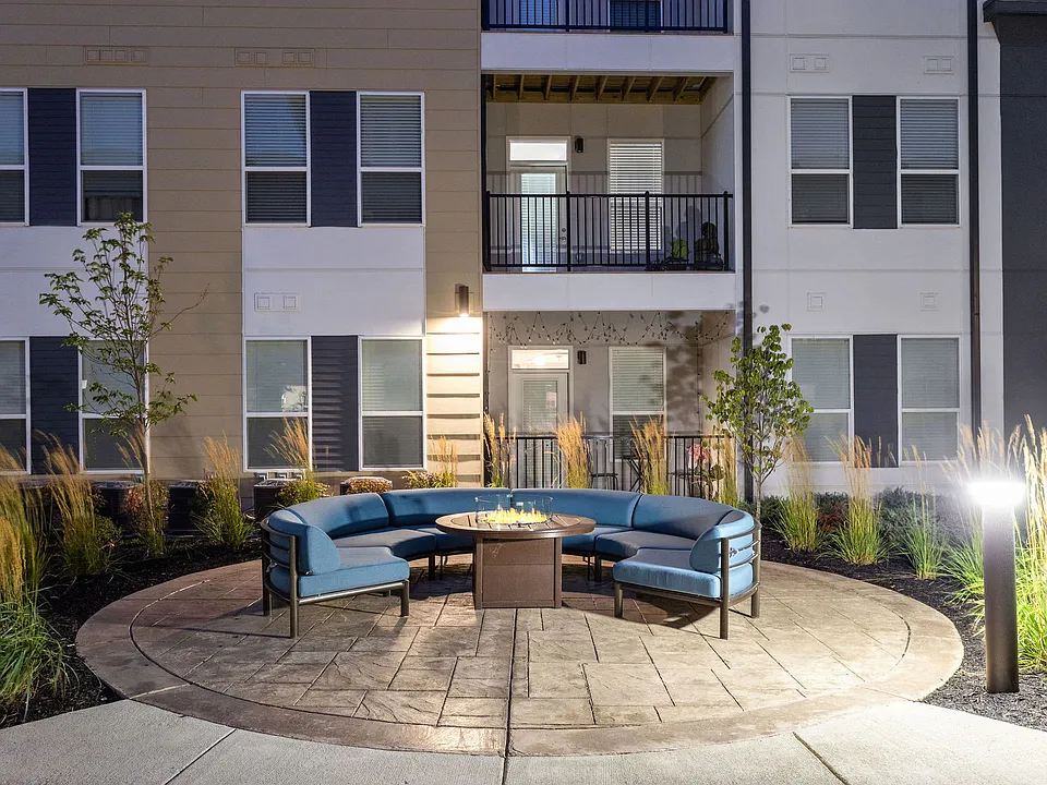 Aria Apartments of Zionsville