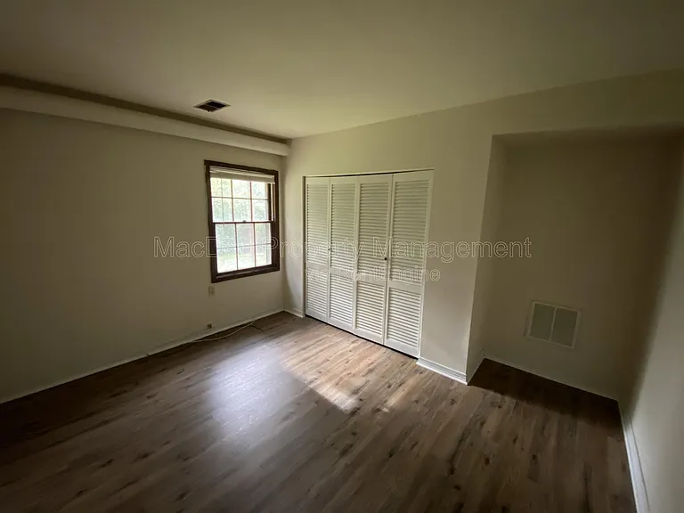 601 Forbes St — Photo 13