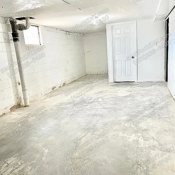 2124 S 42nd St — Photo 18