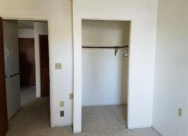 Emerald Housing Apartments — Photo 4