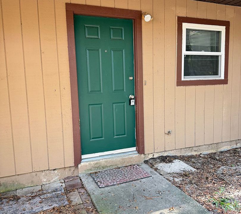 1st image of 1721 SW 68th Ter