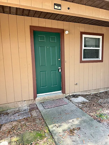 1721 SW 68th Ter Photo 1