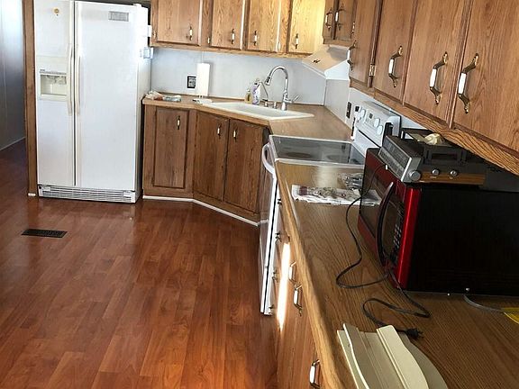 5th image of 11184 E 39th Ln