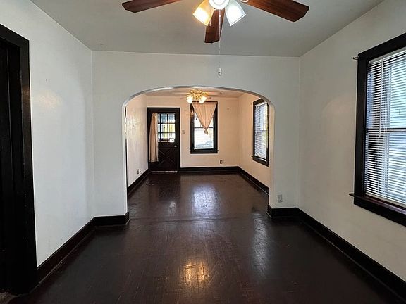 3rd image of 1529 Indiana Ave