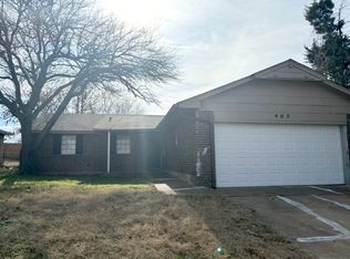 402 W Silverwood Dr, Midwest City, OK 73110