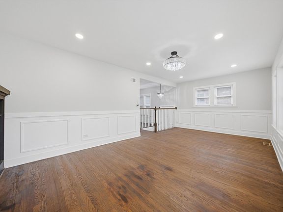 4th image of 8049 S Kimbark Ave