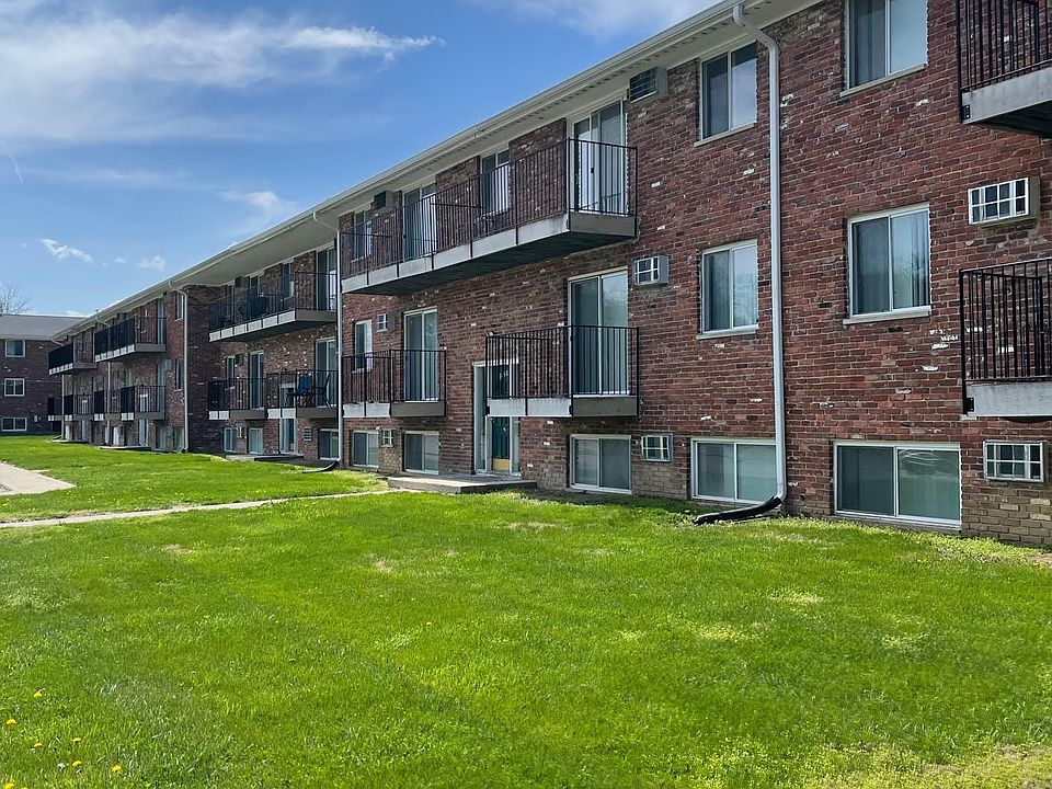 1st image of 9136 E 10th St #2