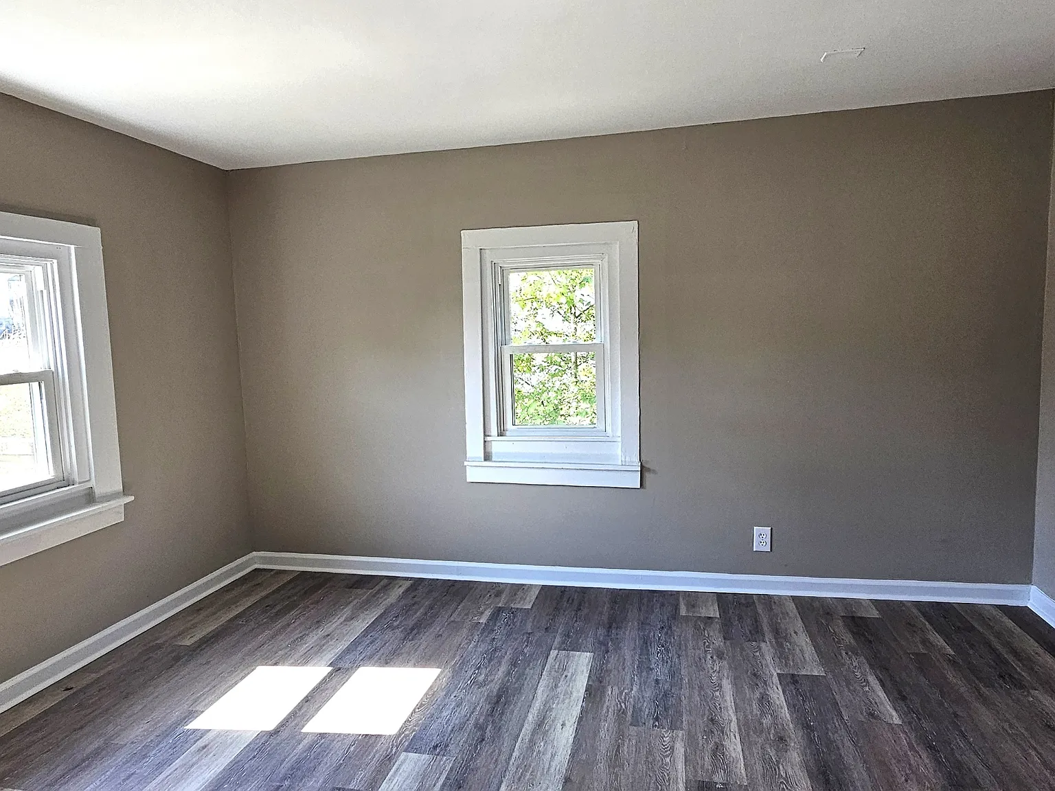 534 Cranbrook Street - 1 — Photo 3