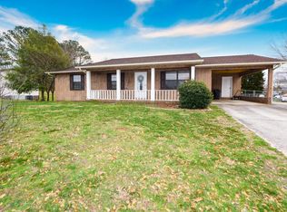 3720 Davis Ford Rd, Maryville, TN 37804