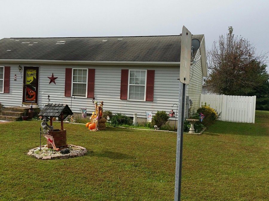 2nd image of 512 E Main St