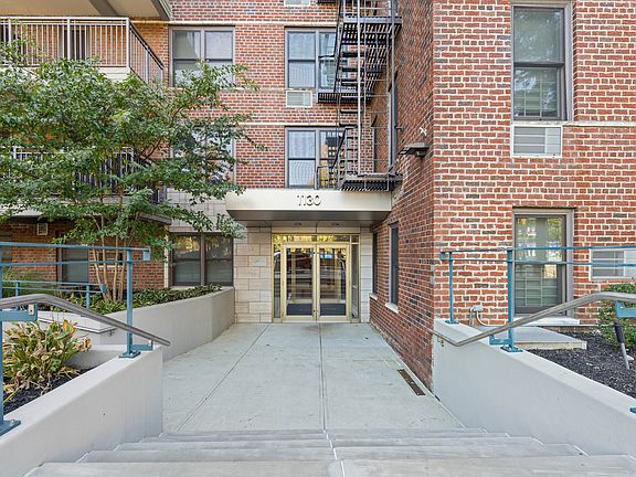 2nd image of 1130 Pelham Pkwy S #660