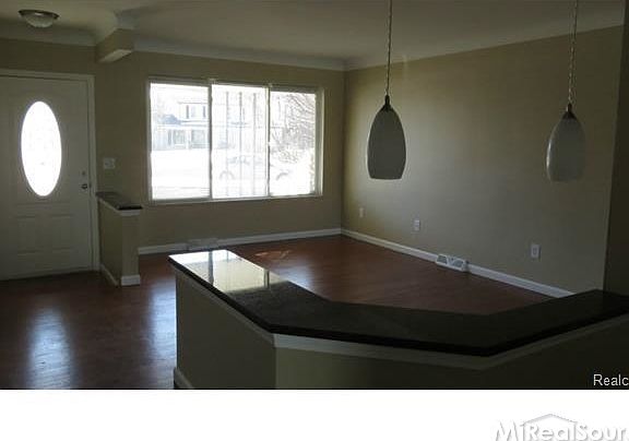 3rd image of 35615 Nona Ct