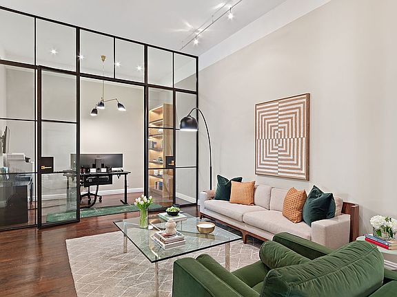 5th image of 43 Walker St #2
