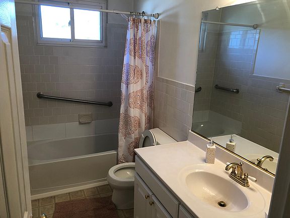 2nd image of 7954 Kenmore Dr