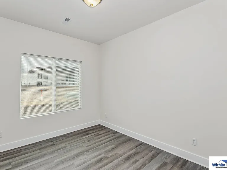 9901 E Annabelle Cir — Photo 10