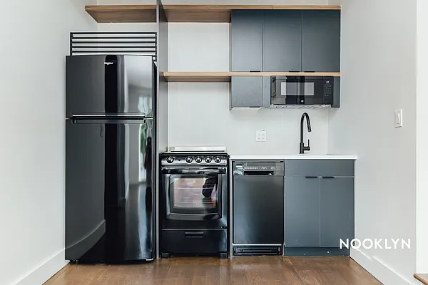 Rented by Nooklyn NYC LLC | media 37