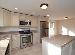 3 Phillips Dr, Newburyport, MA 01950