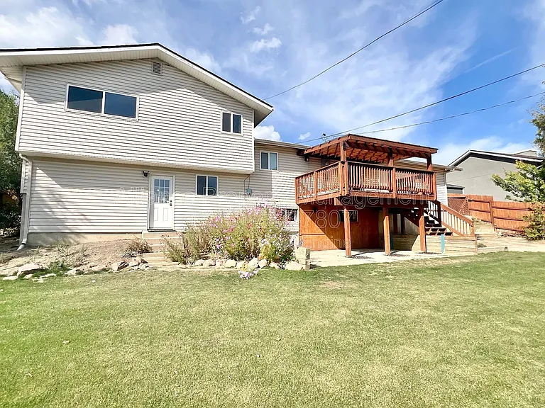 514 Catalina Dr — Photo 28