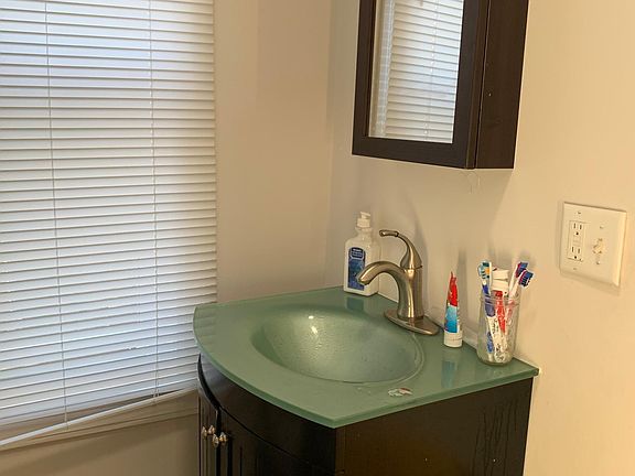 4th image of 112 Mawney St #2