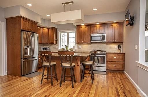 4th image of 115 Winterberry Ln